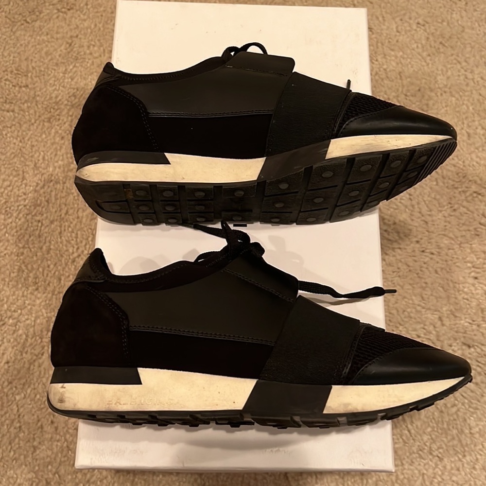 Balenciaga Sneakers. Black. Size 38.5